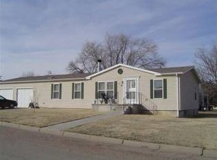 123 W Maple St, Ness City, KS 67560