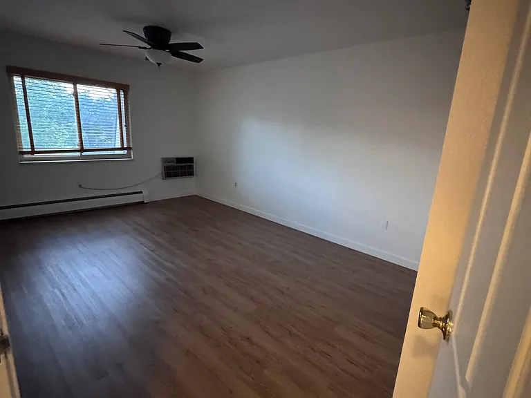 3150 Iris Ave #304 — Photo 4