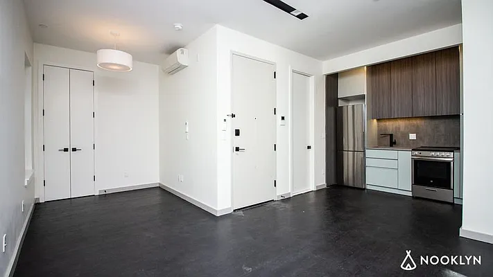 Rented by Nooklyn NYC LLC | media 53