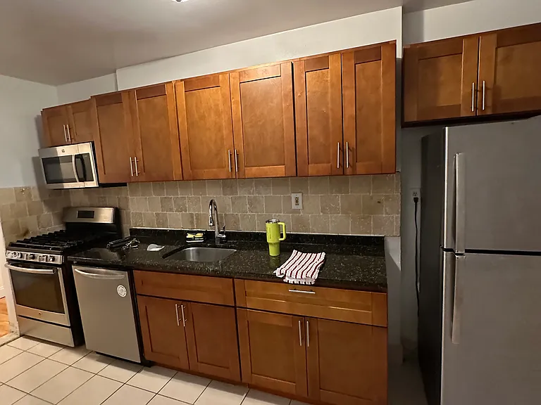 913 McLean Ave #D3 — Photo 2