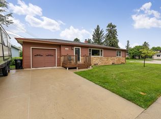 215 Stanley Ct, Rapid City, SD 57702