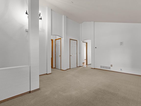 5th image of 4855 Sonoma St