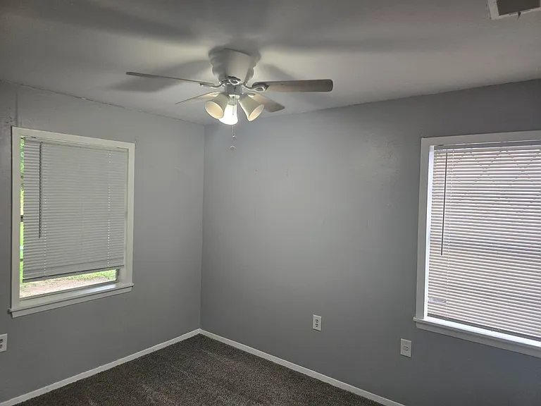 204 County Road 2877 — Photo 4