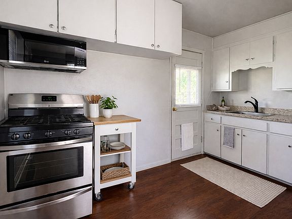 3rd image of 6516 Anderson Dr