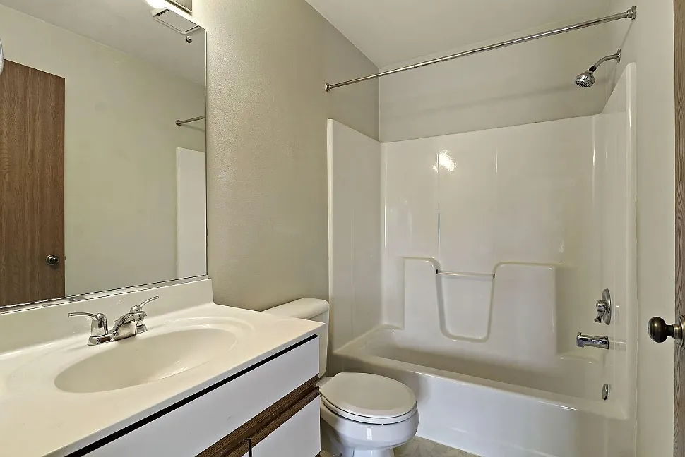 2 bed, 1086 sqft, $1,600 — Photo 4