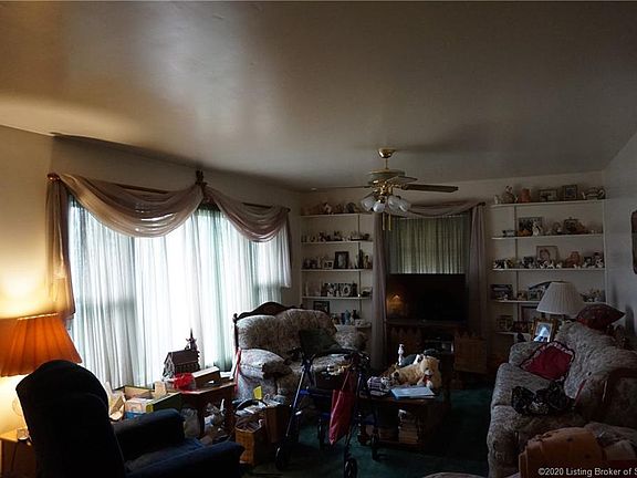 2nd image of 407 E Grandview Dr