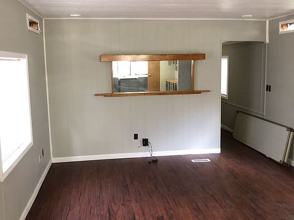 4th image of 2351 State Road 25 W