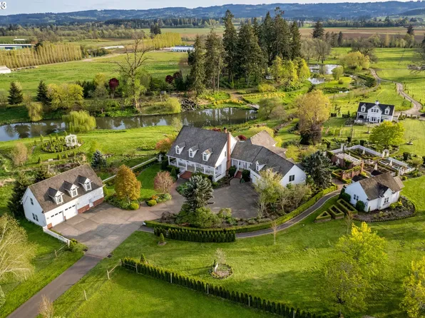 11785 SW River Rd, Hillsboro, OR 97123
