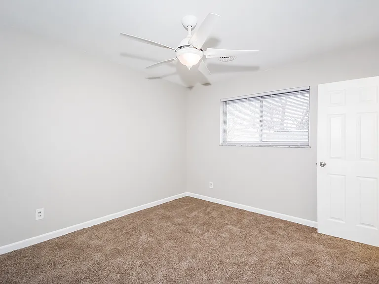 1145 Swallow Ln — Photo 6