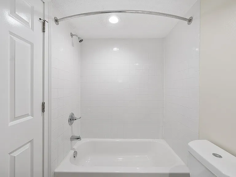 Harpers Point Apartments* — Photo 109