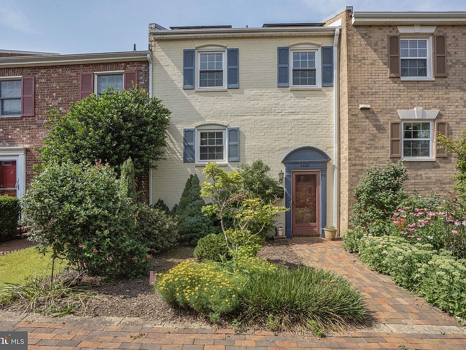 1st image of 3848 University Dr