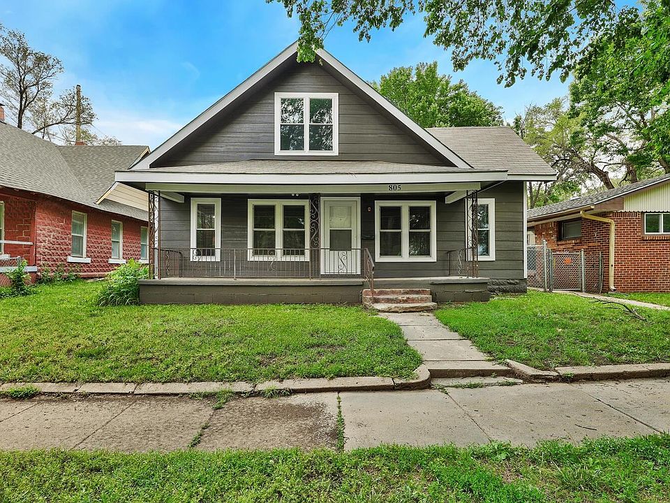 1st image of 805 W Dayton Ave