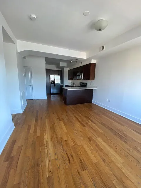 71 Palisades Ave — Photo 2