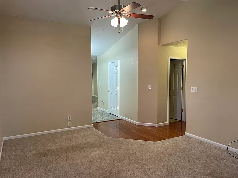 5306 W 11th St — Photo 5