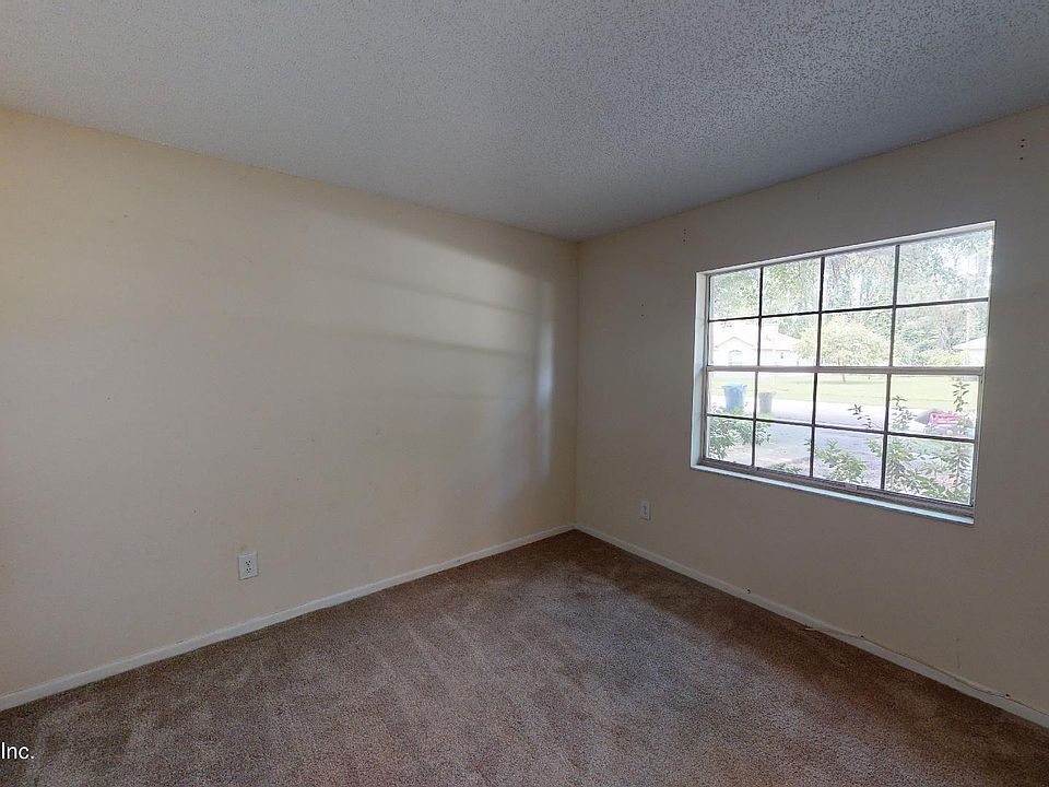 1st image of 371 Graciela Cir