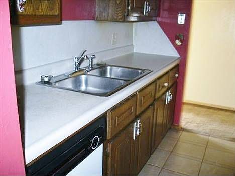 5th image of 415 W 29th Ave