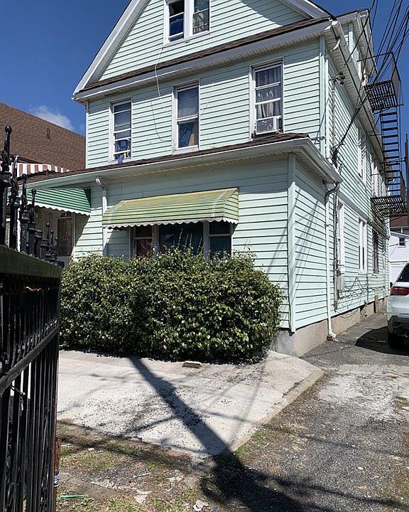 1st image of 29-15 Gilmore Street