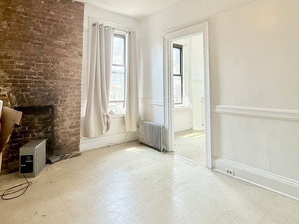 49 Kingston Ave #3L