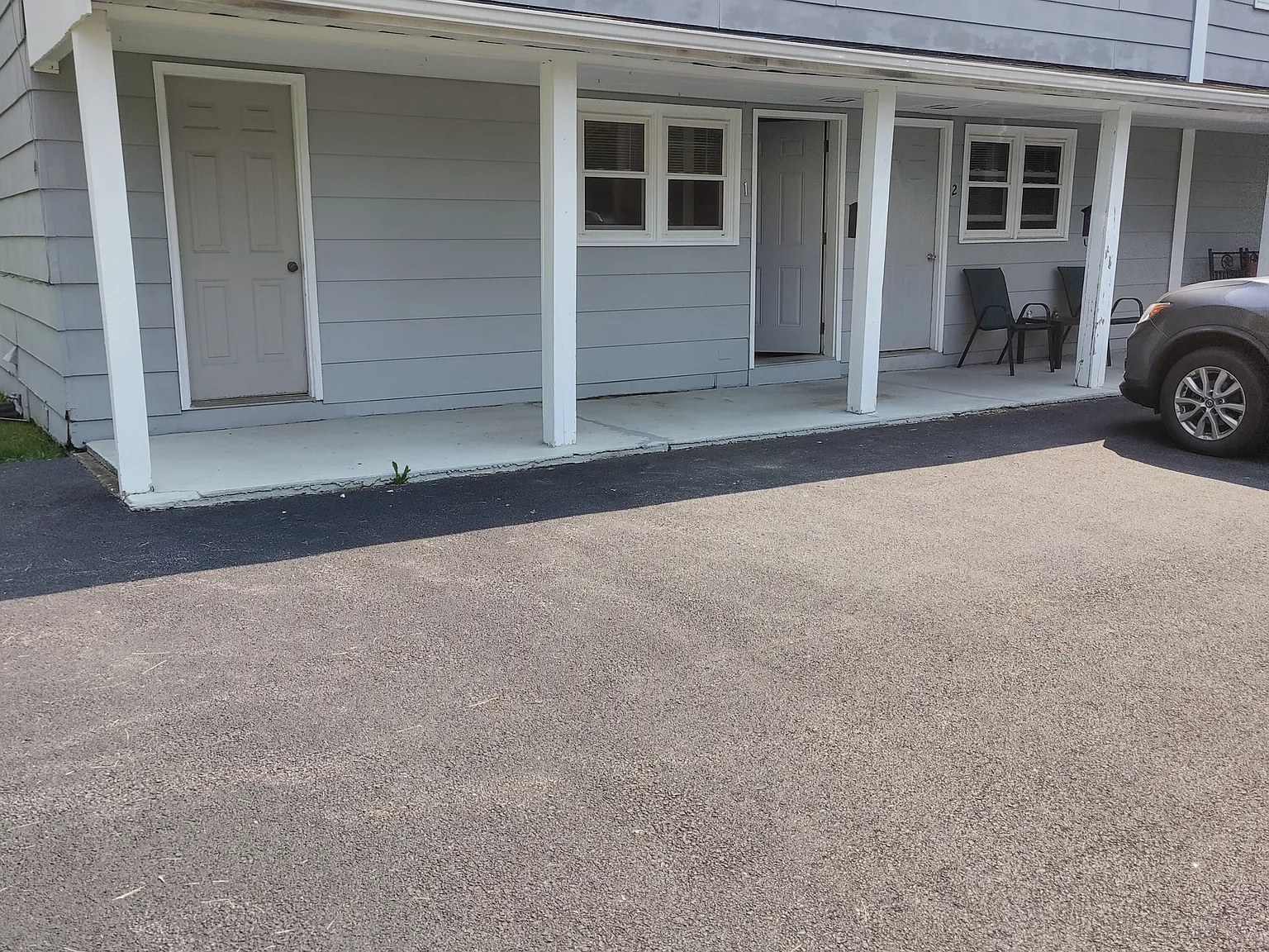 2 bed, 1000 sqft, $1,250 — Photo 4