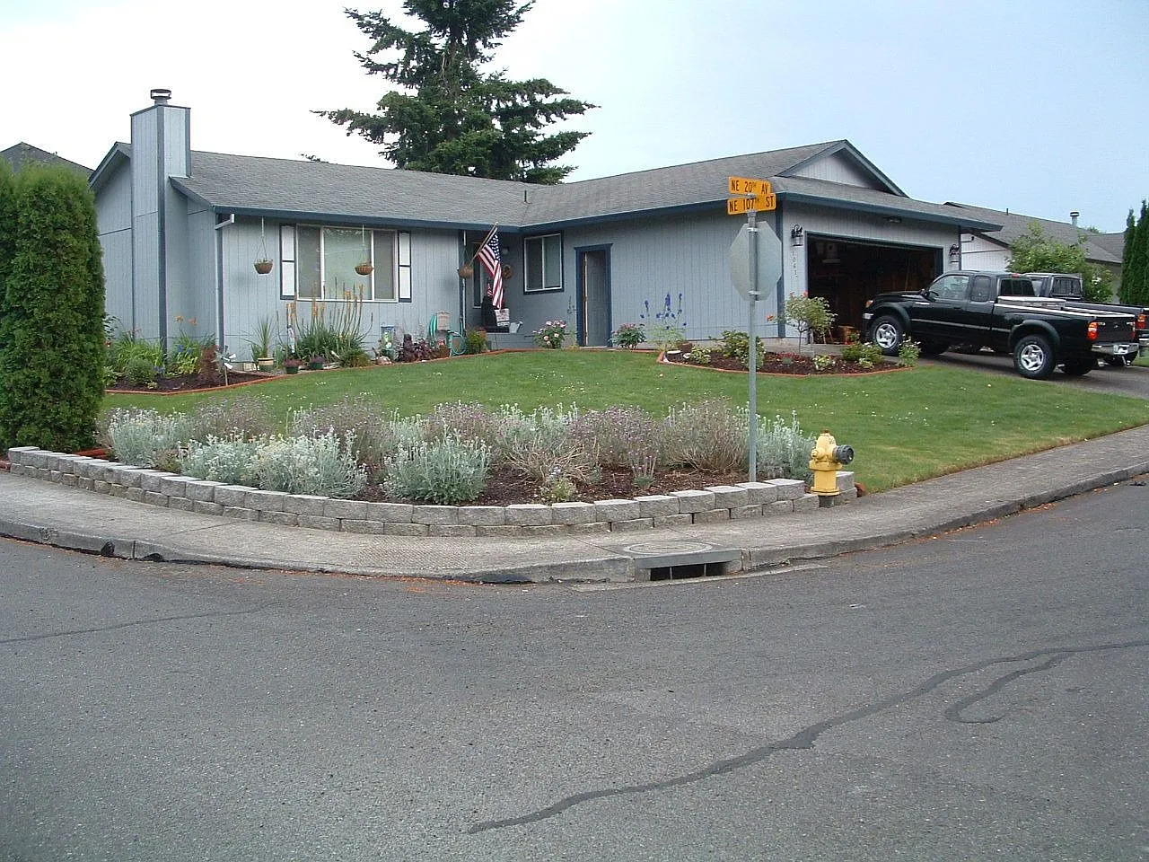 10617 NE 20th Ave photo 1