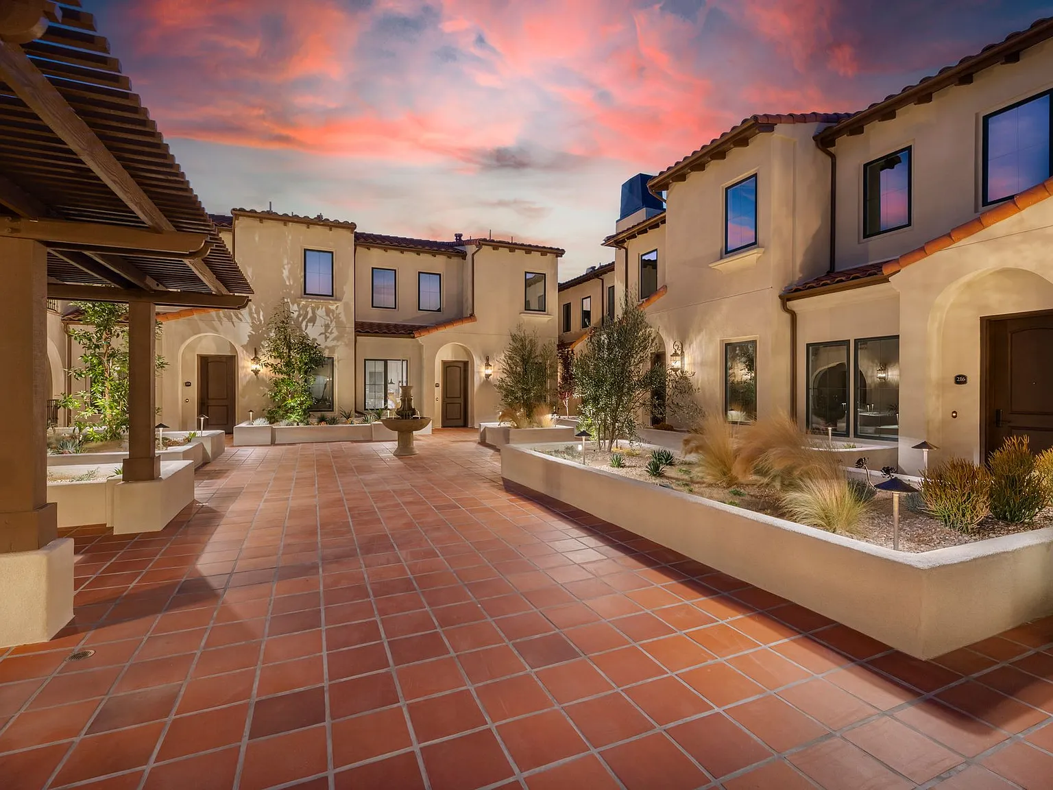 Mission View Residences — Photo 2