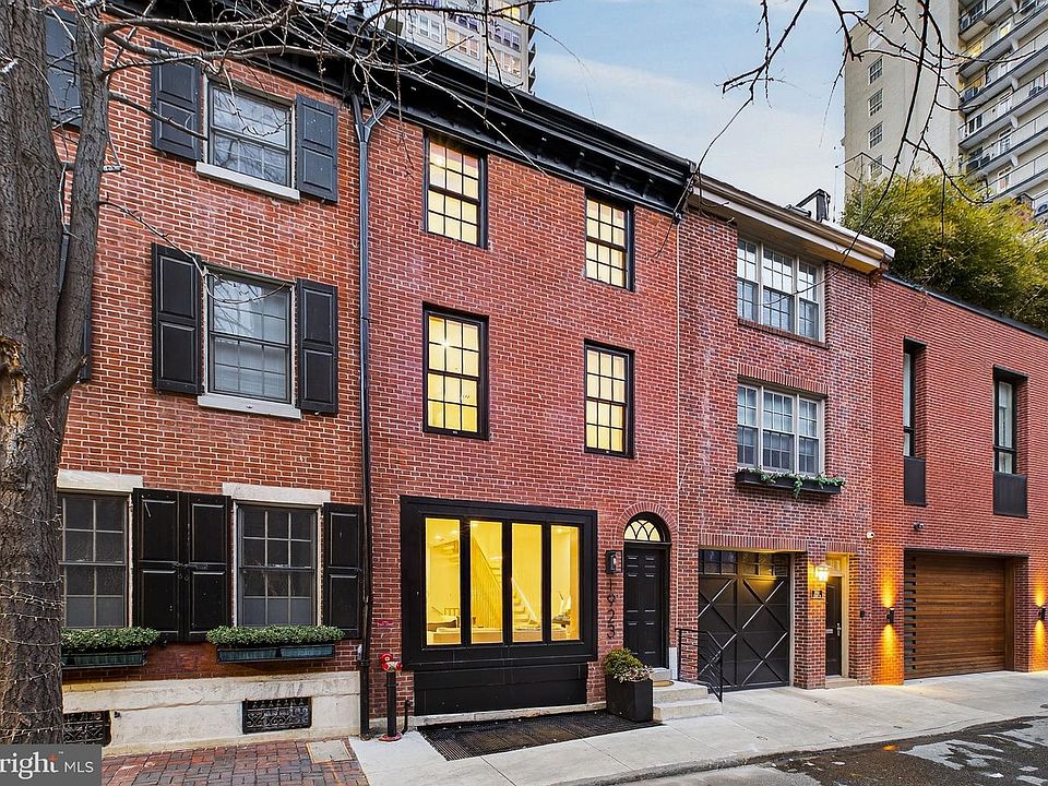 1st image of 1923 Manning St