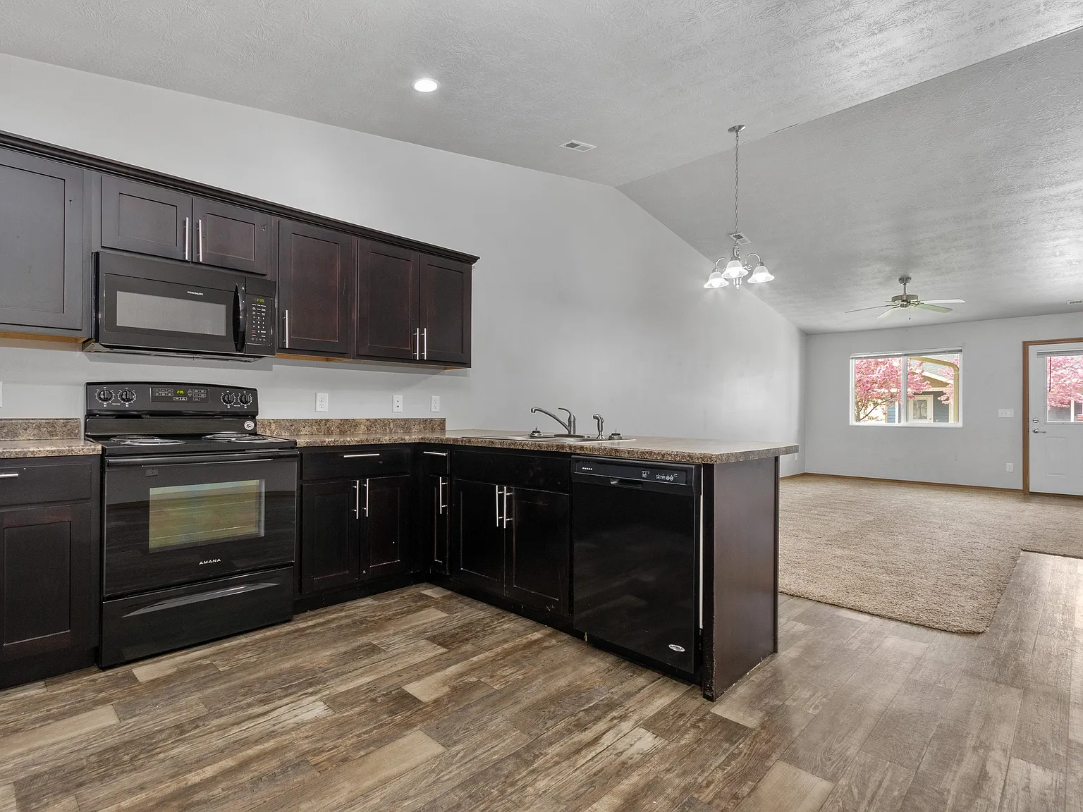Augusta Townhomes — Photo 4