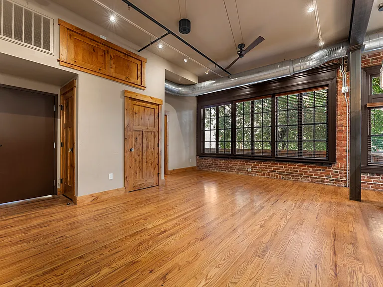 1128 N Grant St #101 — Photo 2