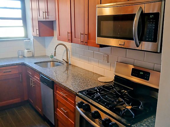 2nd image of 110 Pearsall Dr APT 2E