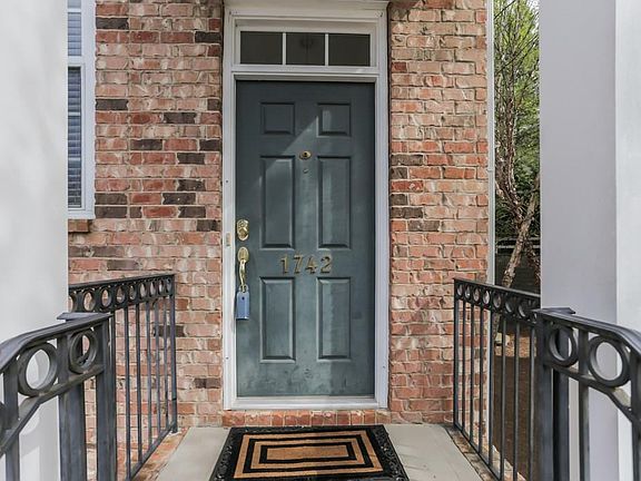 2nd image of 1742 Highlands View Dr SE #10