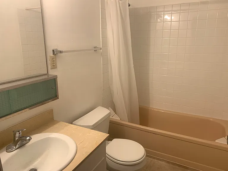 479 Crescent St #12 — Photo 8