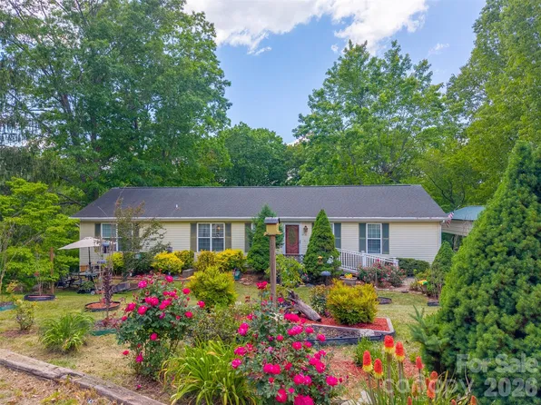 90-106 & #132, Clyde, NC 28721