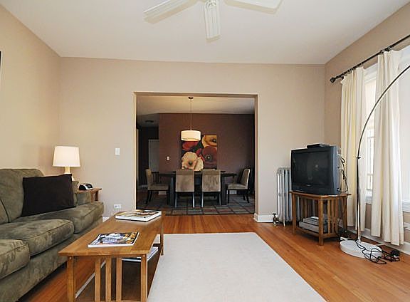 3rd image of 4700 N Winchester Ave APT 3