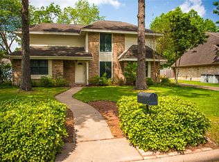 15710 Mesa Gardens Dr, Houston, TX 77095