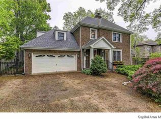 1910 S Wiggins Ave #1, Leland Grove, IL 62704