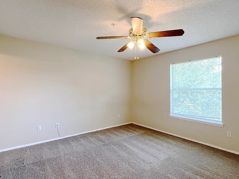 164 Reserve Cir #204-1 — Photo 9