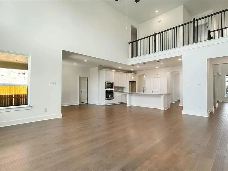 1412 Mulberry Oak Ln — Photo 8