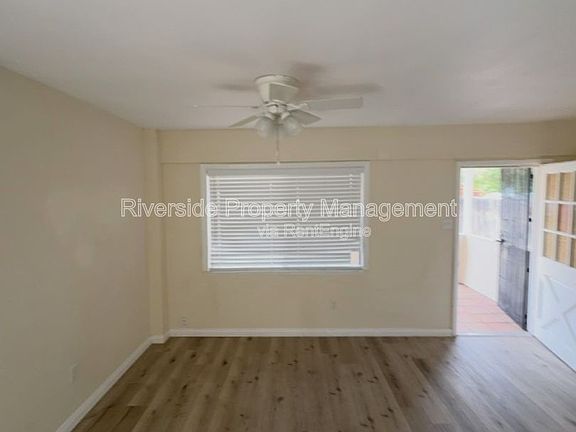 5th image of 4185 Selma Ave