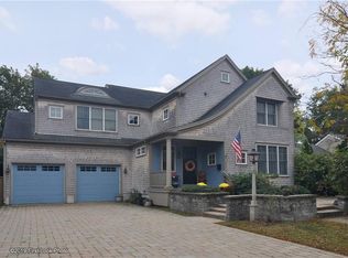 106 Yucatan Dr, Warwick, RI 02889