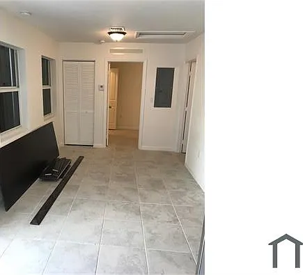 17633 SW 104th Ave — Photo 5