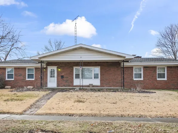 6 Andover Dr, Springfield, IL 62704