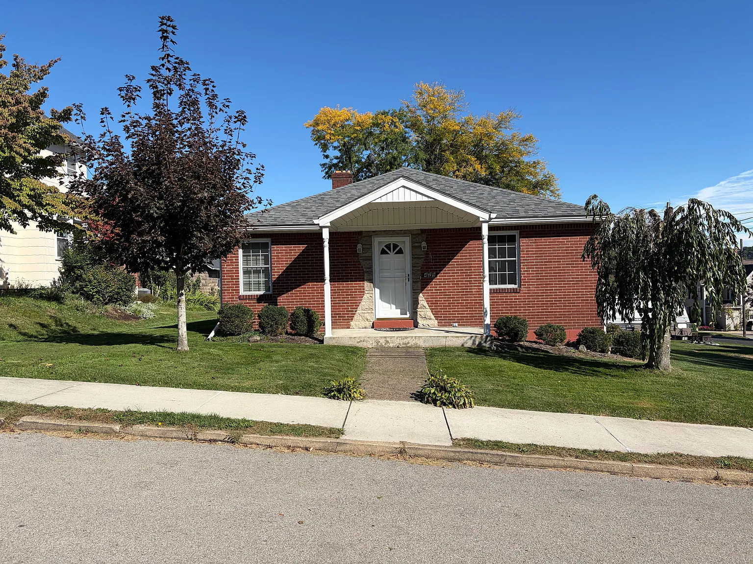 2 bed, $1,600 — Photo 1