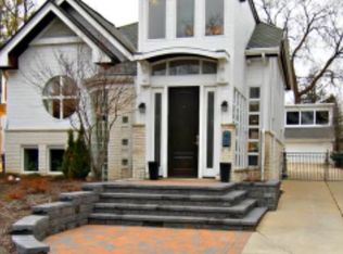 352 Baldwin Rd, Birmingham, MI 48009