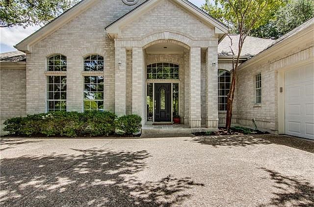 1st image of 105 Acapulco Ct