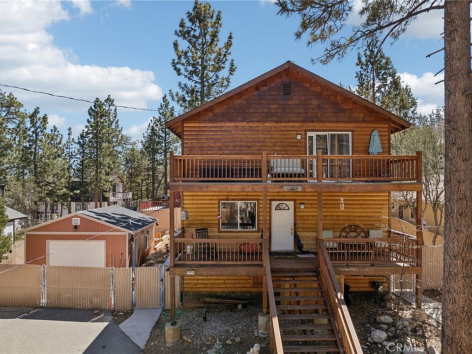 1st image of 879 Spruce Ln