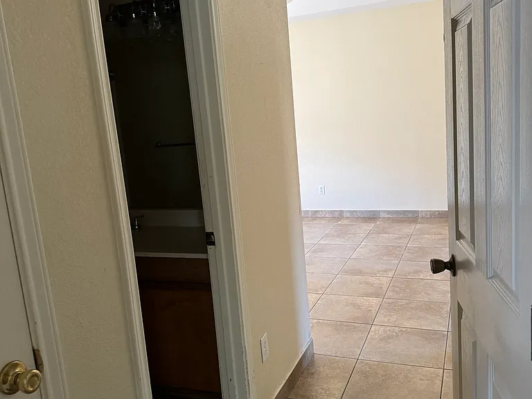1820 Norma Ln #4 — Photo 4