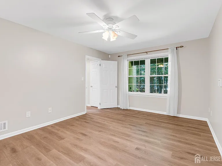 5101 Stonehedge Rd #5101 — Photo 16