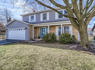 480 Aleut Trl, Carol Stream, IL 60188