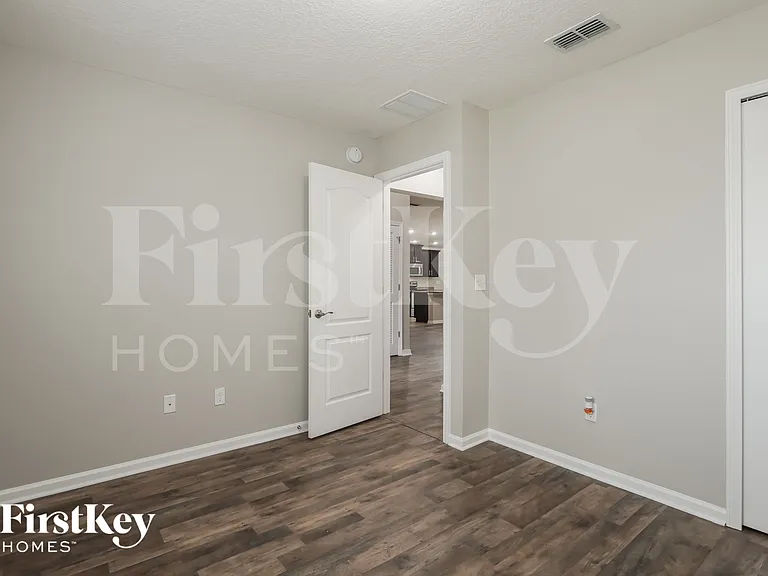 104 Glenlivet Way — Photo 12