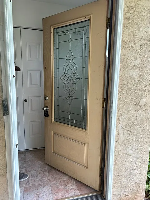 3 bed, 2.5 bath, 1402 sqft, $2,400 — Photo 2